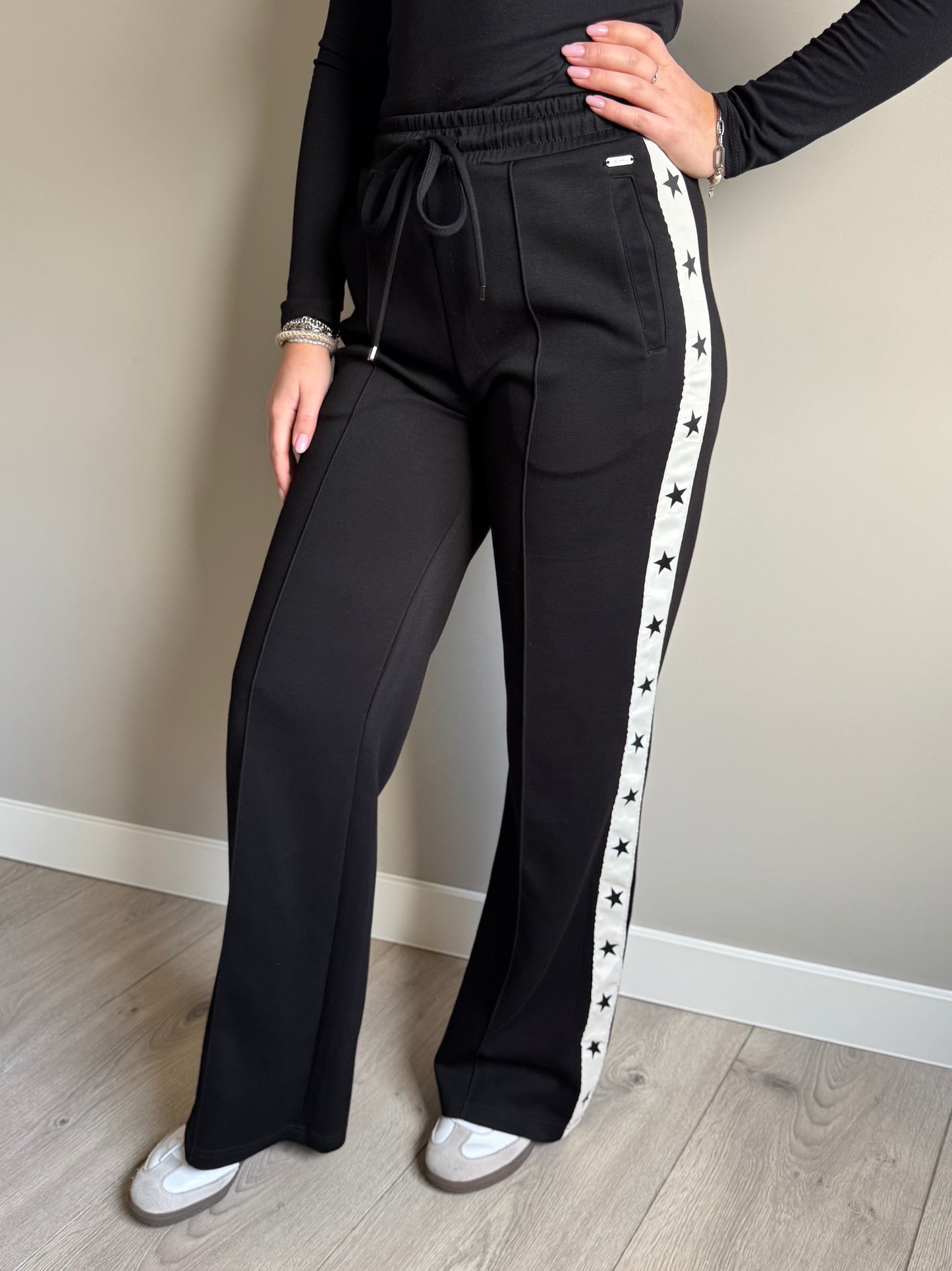 Skye broek zwart